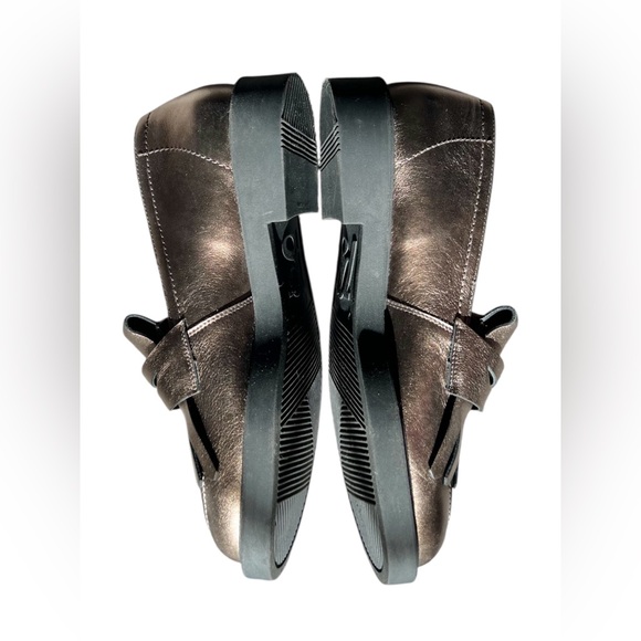 Paul Green NWOB Stacy Flat Women's Leather Shoes Loafers Grunge Metallic US 9.5 - Picture 7 of 12